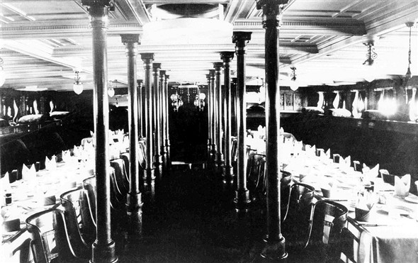 Photo:SS Dieppe 1st Class Dining Saloon