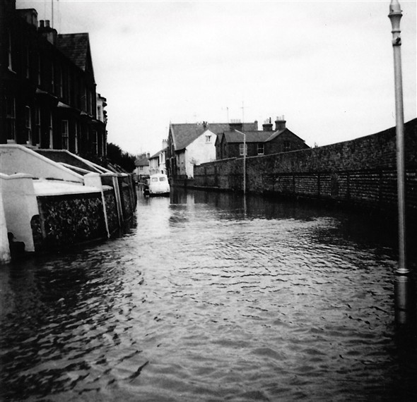 Photo:Chapel Street flooding