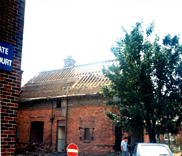 Photo:Demolition of Old Gas House near The Engineer Pub