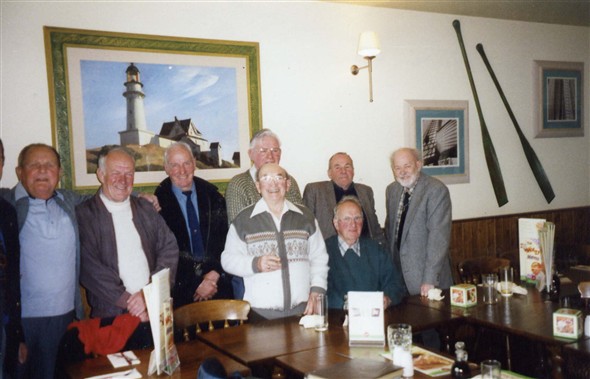 Photo:Officers' Reunion 2003