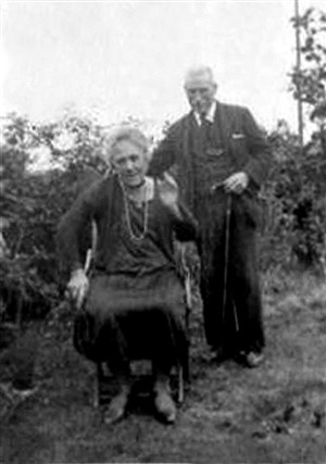 Photo:George Marshall & Lucy Redman in later years