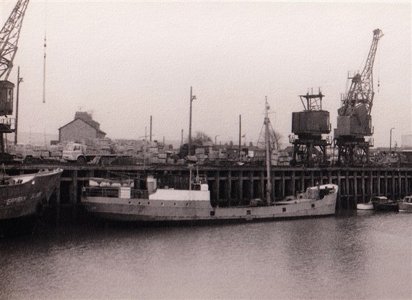 Photo:m.v. Frema, built 1931, registered in Groningen, 197 gross tons.