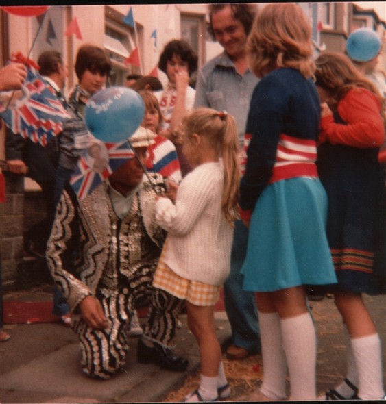 Photo:Meeting the pearly king