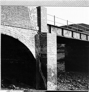 Photo:The old bridge leading to Denton Island. The metal girders were badly corroded and the supporting brickwork for the piers and side arches was breaking up and badly cracked as can be seen from this picture.