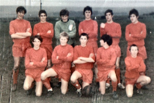 Photo:Left to Right. BACK ROW. A Greenfield, T Kingshott, P Baitup, K Patching, A Kingshott, J Ackhurst, FRONT ROW. S Green, P Harrison, S Forbes, C Doyle