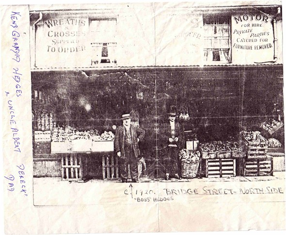 Photo:Hedge's Greengrocers, Bridge Street, 1920
