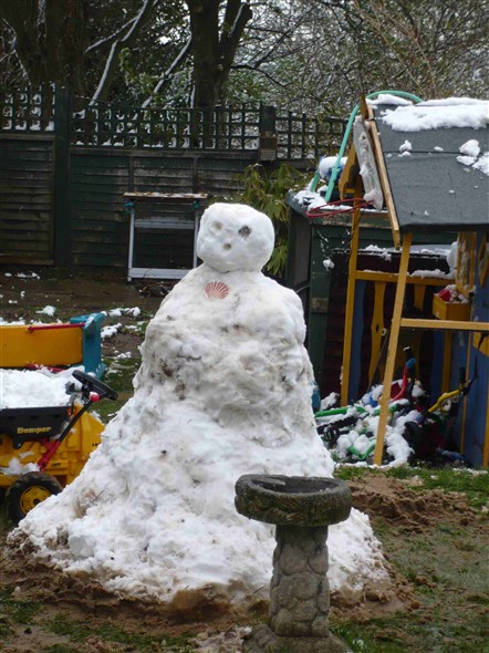 Photo:My neighbours snowman - First Ave