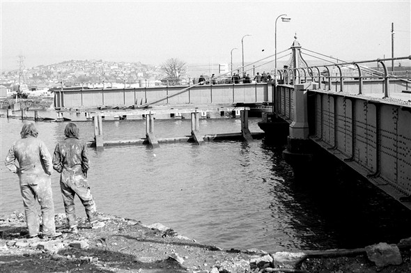 Photo:(25) - Old swing Bridge open 1972