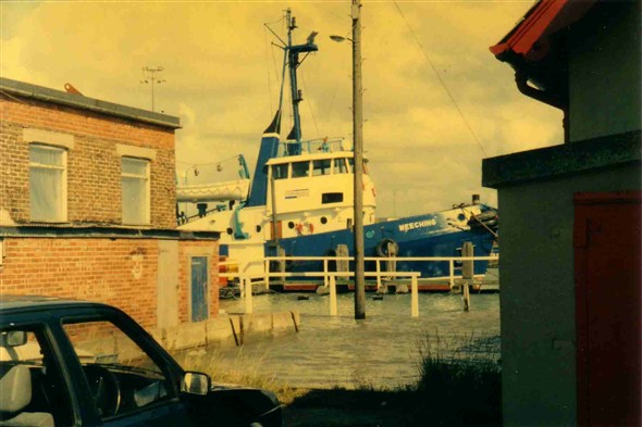 Photo: Illustrative image for the 'MEECHING TUG' page